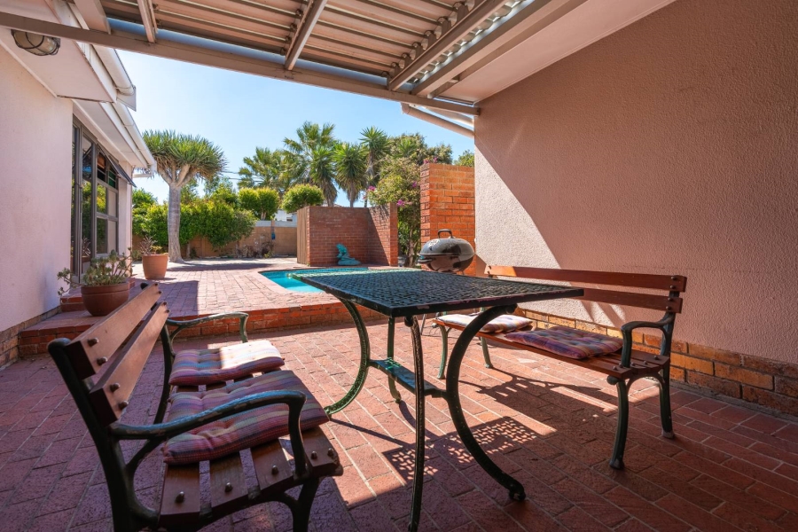 4 Bedroom Property for Sale in Milnerton Western Cape